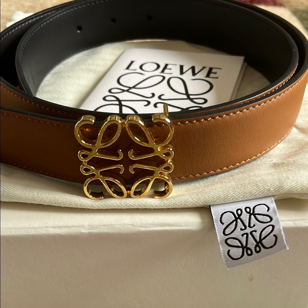 Loewe Reversible Cognac and Black Leather belt with box and dust bag 85